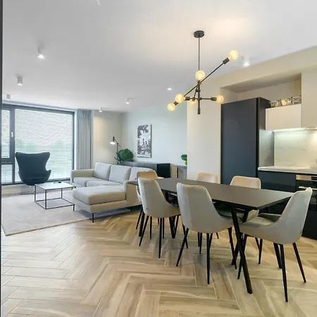 R-Varna Luxury Suites *
