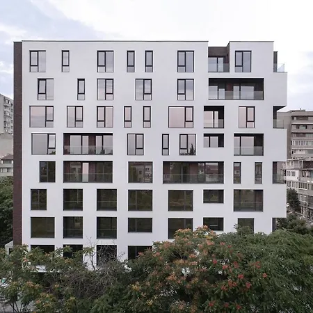 R-Varna Luxury Suites Apartment