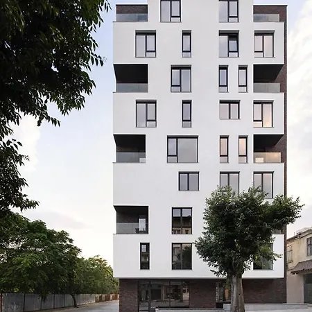 Apartment R-Varna Luxury Suites
